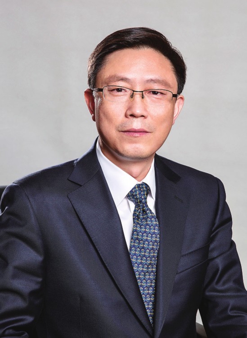 中誠信國際信用評(píng)級(jí)有限責(zé)任公司董事長(zhǎng)兼總裁閆衍